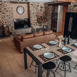 Holiday home Maison Quartier Medieval Au Pied Du Chateau, Fougeres