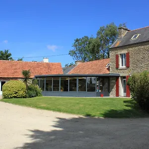 Logis Auberge De Keralloret Hotel