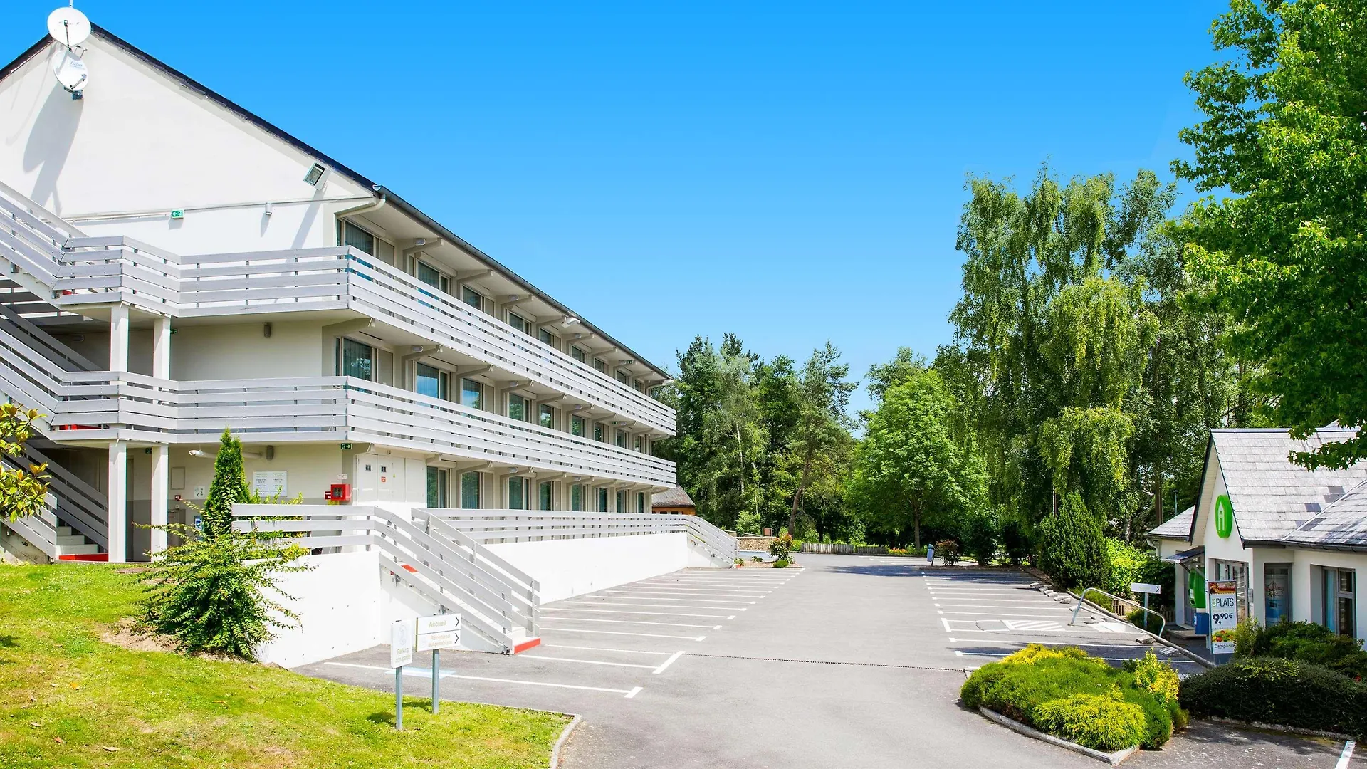 Campanile Fougeres Hotel France