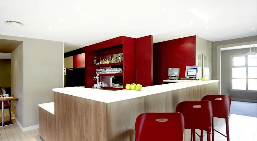 Campanile Fougeres Hotel