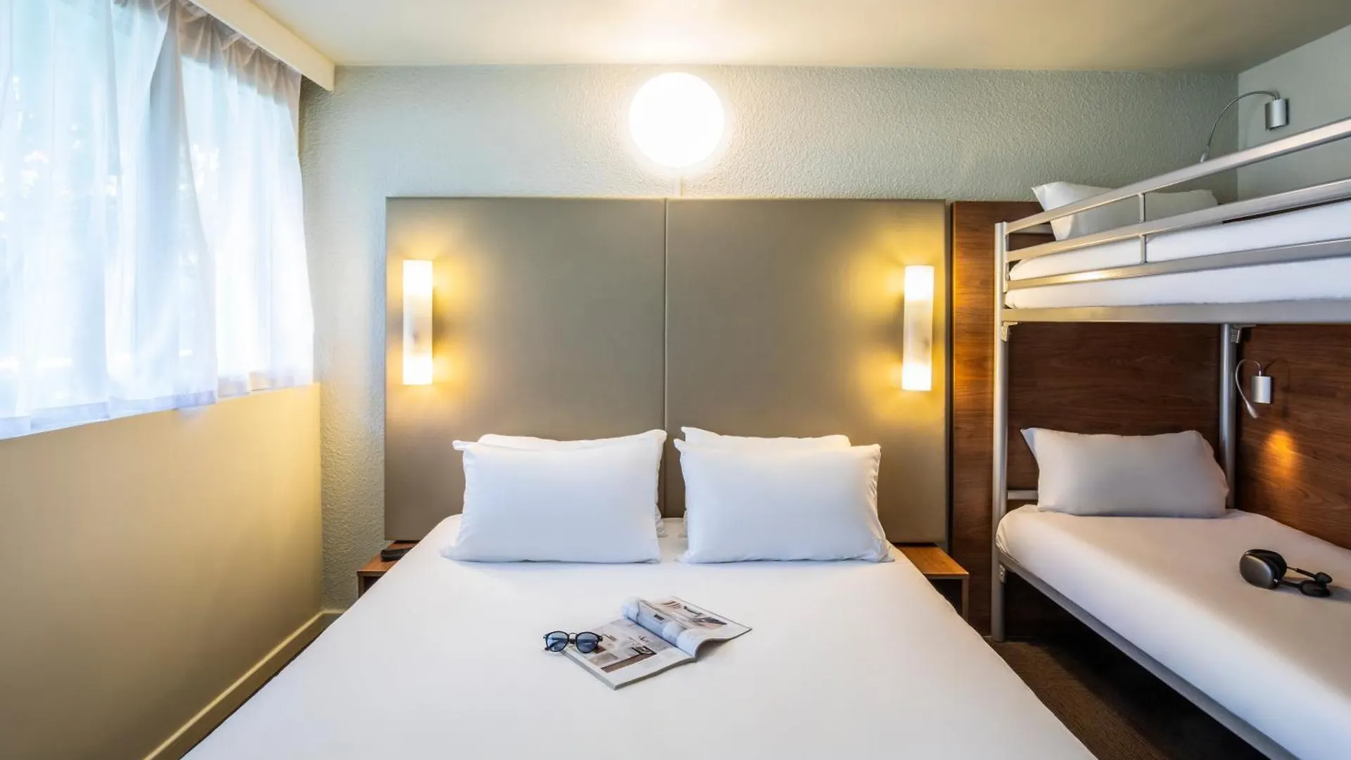 Campanile Fougeres Hotel 3*,  France